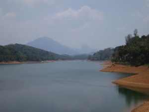 Walk around the Sivananda Lake Walk around the Sivananda Lake