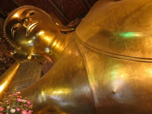 Golden Reclining Buddha of Wat Pho, Bangkok Golden Reclining Buddha of Wat Pho, Bangkok