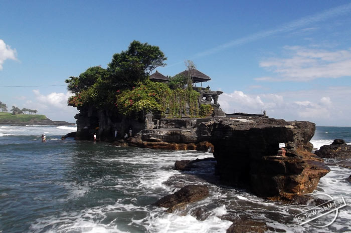 Pura Tanah Lot Rock Temple on Bali, Indonesia Pura Tanah Lot Rock Temple on Bali, Indonesia