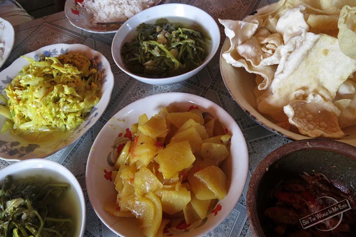 Great Home Cooked Vegetarian Meal in Pankam Village, Myanmar Great Home Cooked Vegetarian Meal in Pankam Village, Myanmar