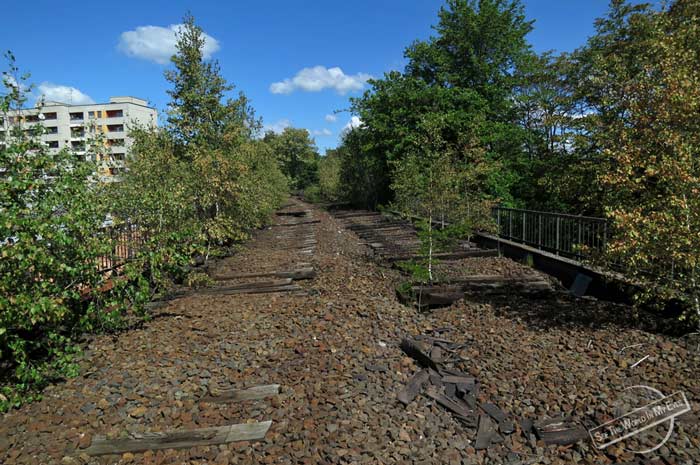 Double Tracks without Rails of the elevated S-Bahn in Siemensstadt, Berlin, Germany Double Tracks without Rails of the elevated S-Bahn in Siemensstadt, Berlin, Germany