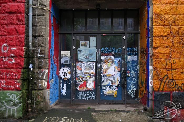 Commercial Doorway with Beautifications in Berlin Mitte Commercial Doorway with Beautifications in Berlin Mitte