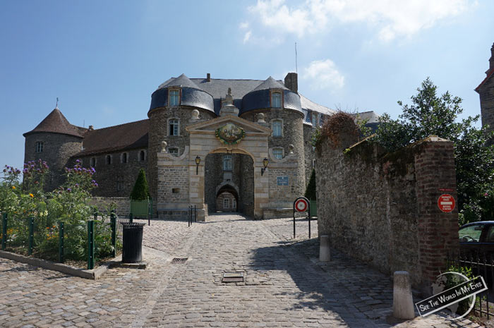 Entrance to the Chateau Castle of Boulogne-sur-Mer in France